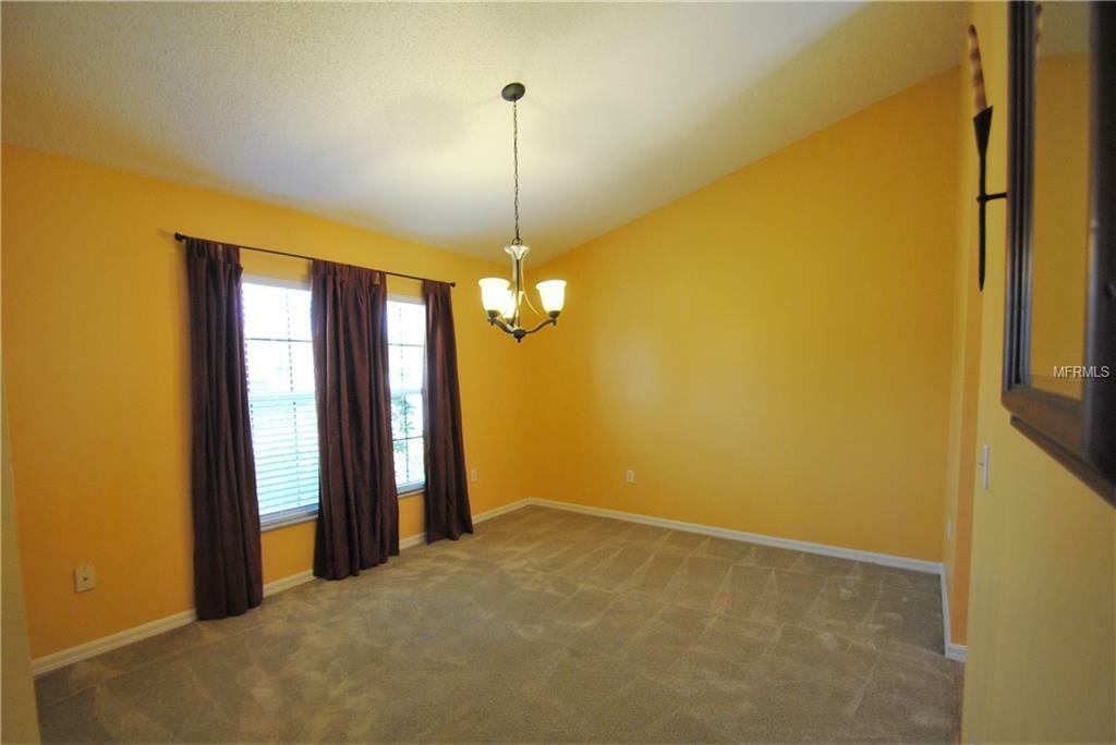 Property Photo:  620 Basingstoke Court  FL 34758 