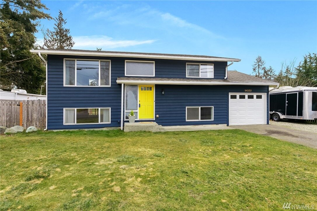 Property Photo: 18323 64th Avenue W WA 98307