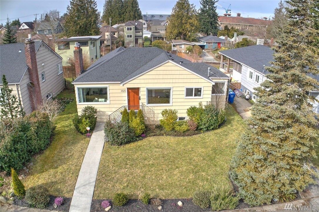 Property Photo:  3025 39th Ave SW  WA 98116 