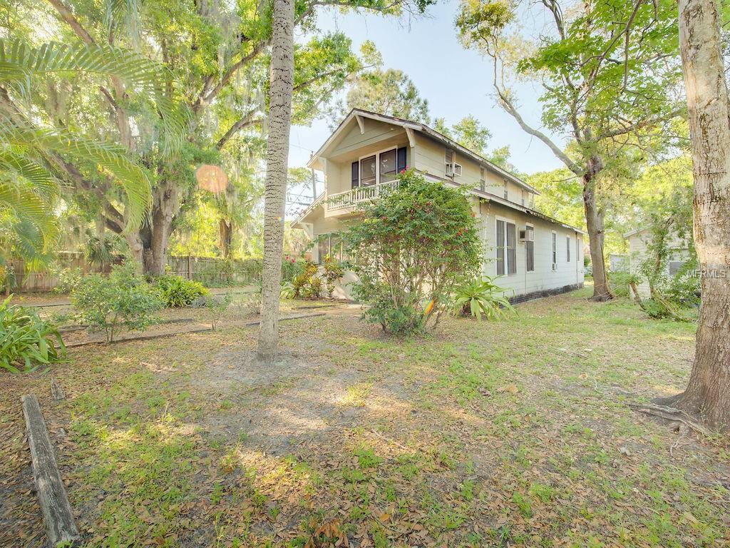 Property Photo:  1006 Hart Street  FL 33755 