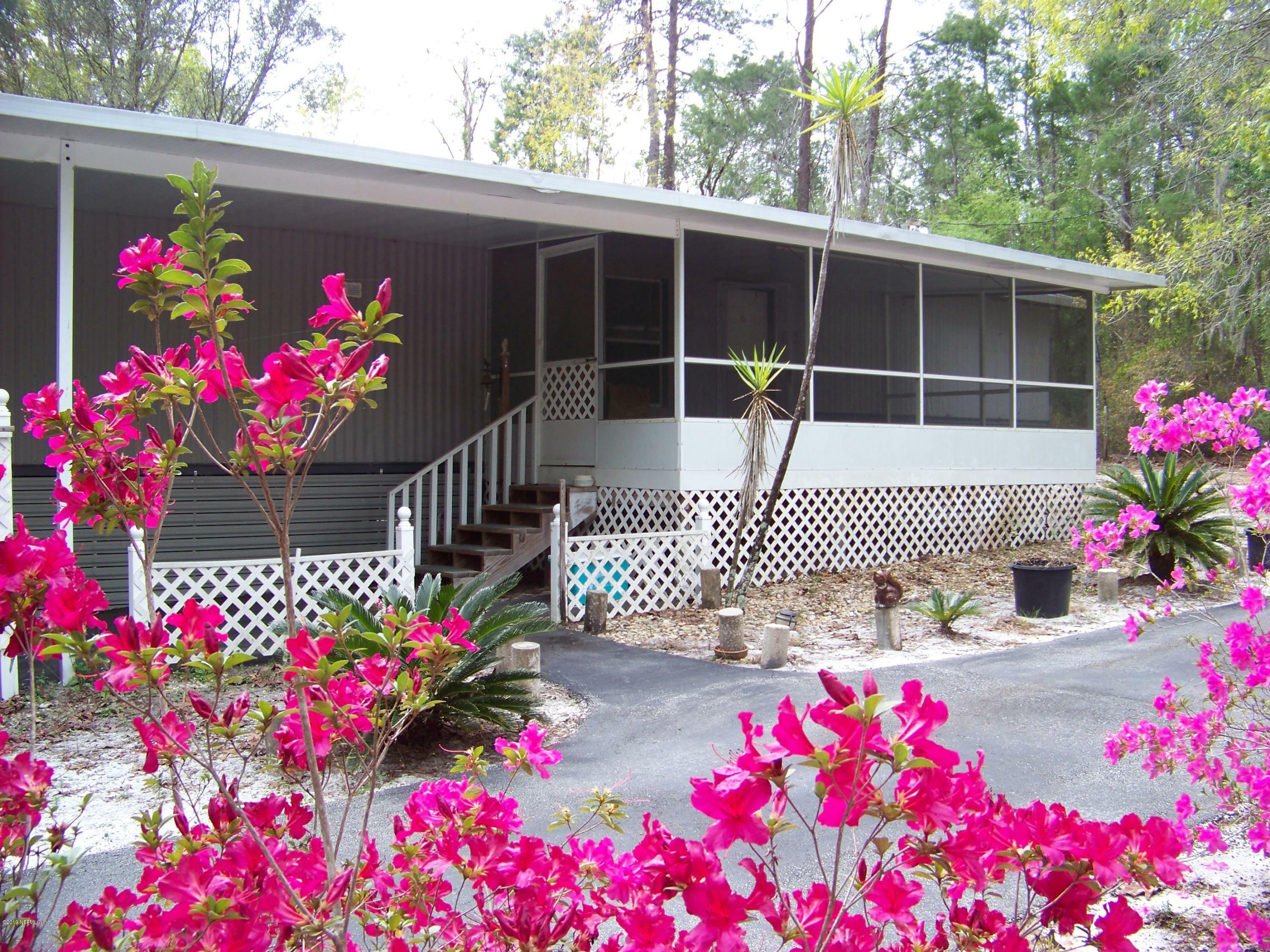 Property Photo:  226 Oleander St  FL 32181 