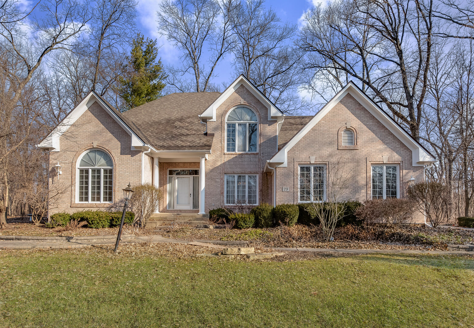 Property Photo:  29 Winding Creek Road  IL 60560 