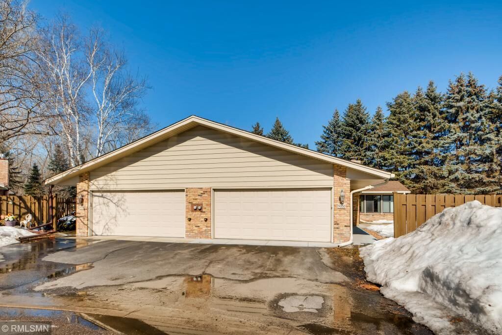 Property Photo:  9600 Lonsdale Circle  MN 55305 