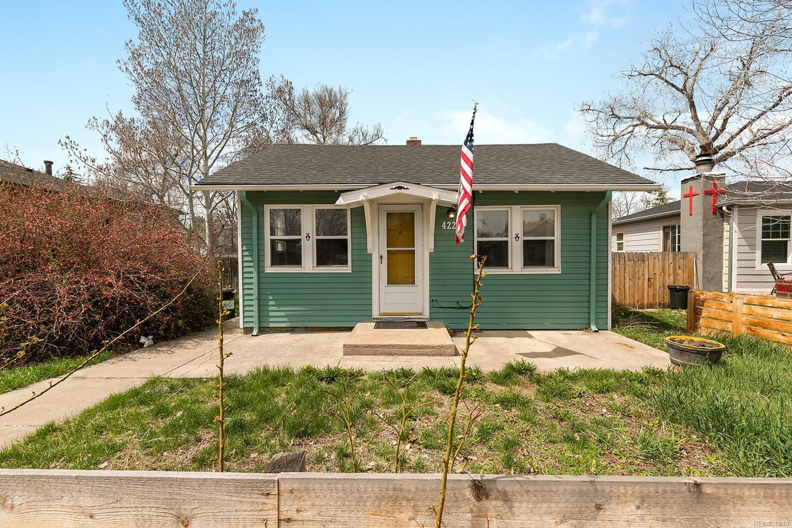 Property Photo:  4229 S Delaware Street  CO 80110 