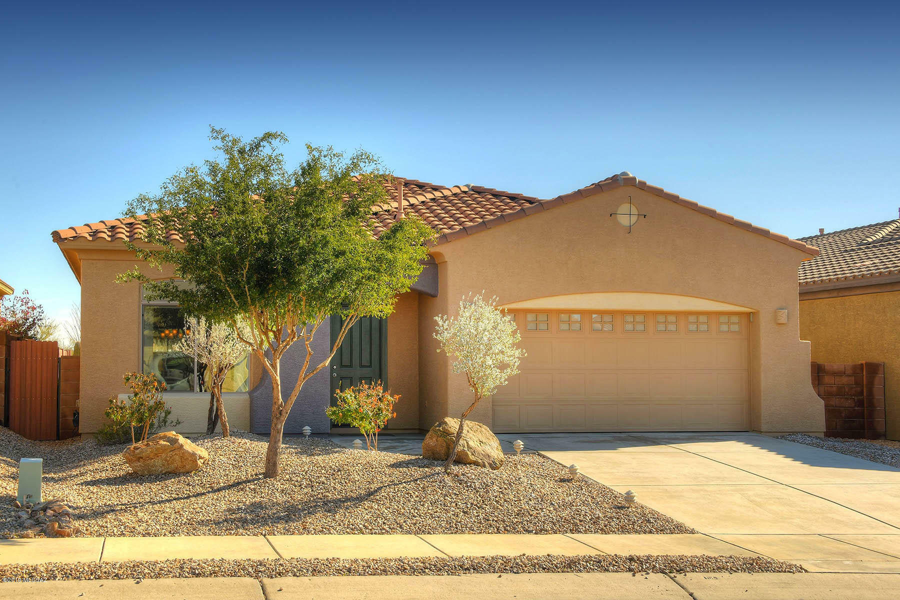 Property Photo: 12720 N Gentle Rain Drive AZ 85658