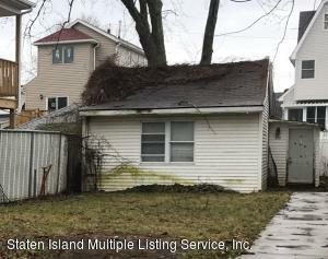 Property Photo:  216 Wiman Ave  NY 10308 