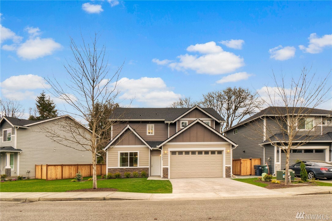 Property Photo: 16627 34th Ave E WA 98446