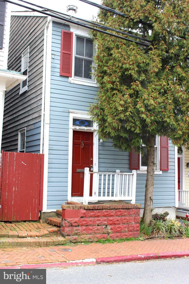 Property Photo:  3 Cathedral Street  MD 21401 