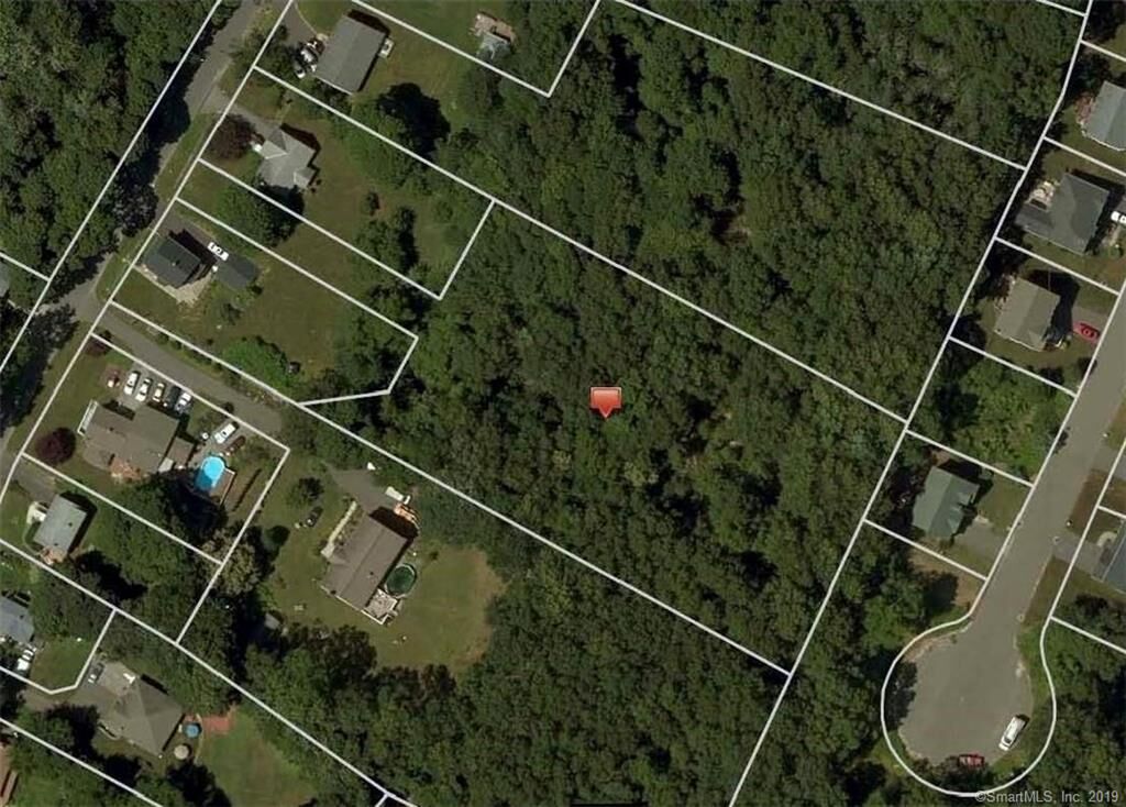Property Photo: 174 1/2 Prospect Street CT 06401