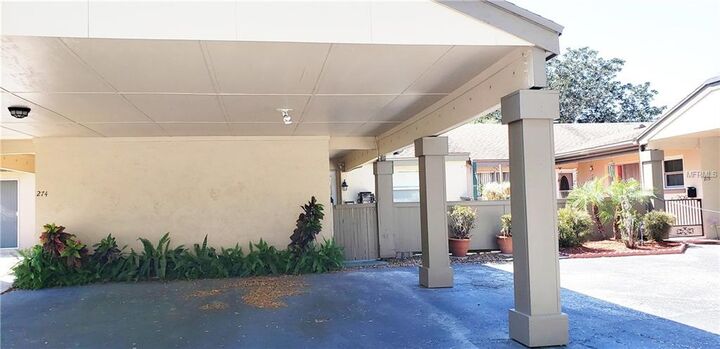 Property Photo: 276 Windmeadows Street 276 FL 32701