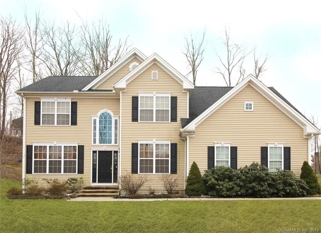 Property Photo:  5 Forest Hollow Road  CT 06483 