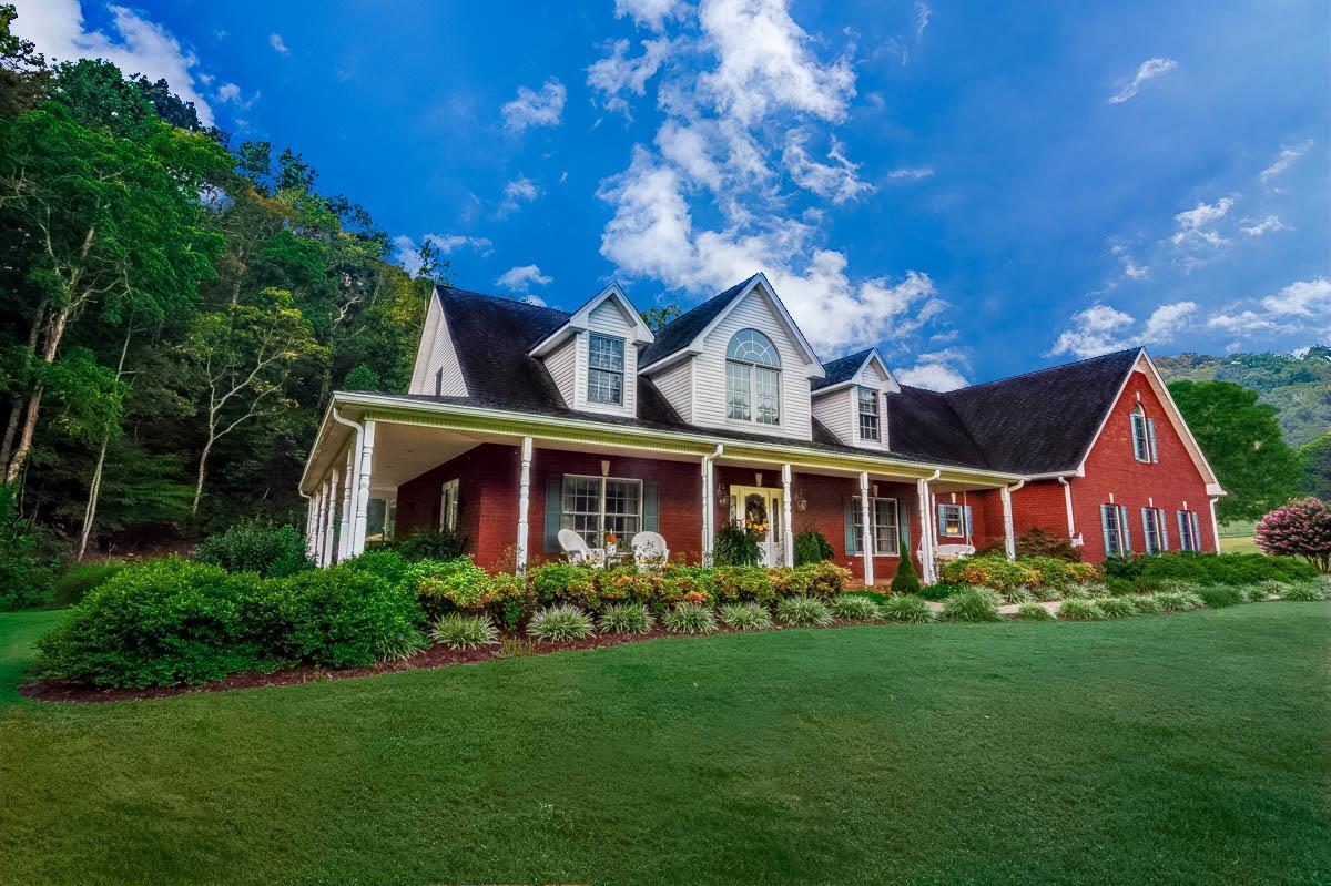 Property Photo:  2352 Baker Rd  TN 37072 