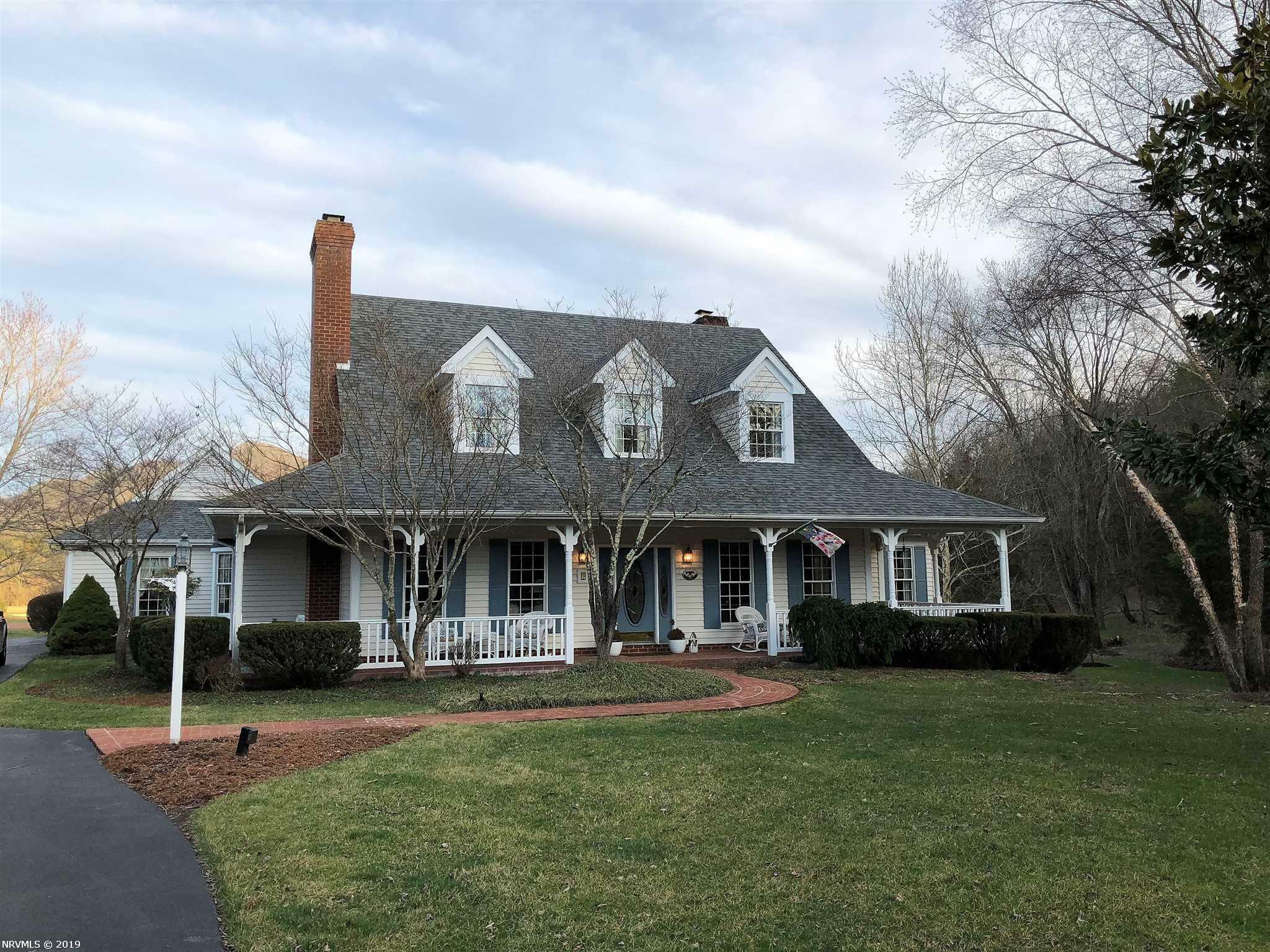 Property Photo:  1951 Greenbrier Circle  VA 24060 