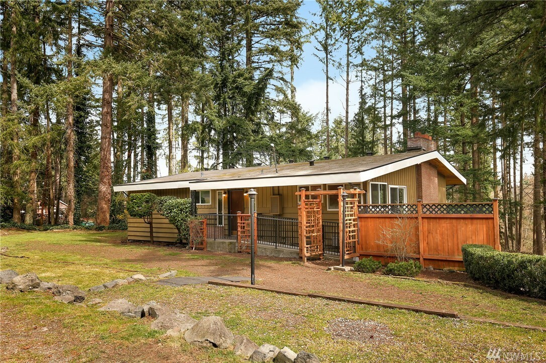 Property Photo:  36822 2nd Ave SW  WA 98023 