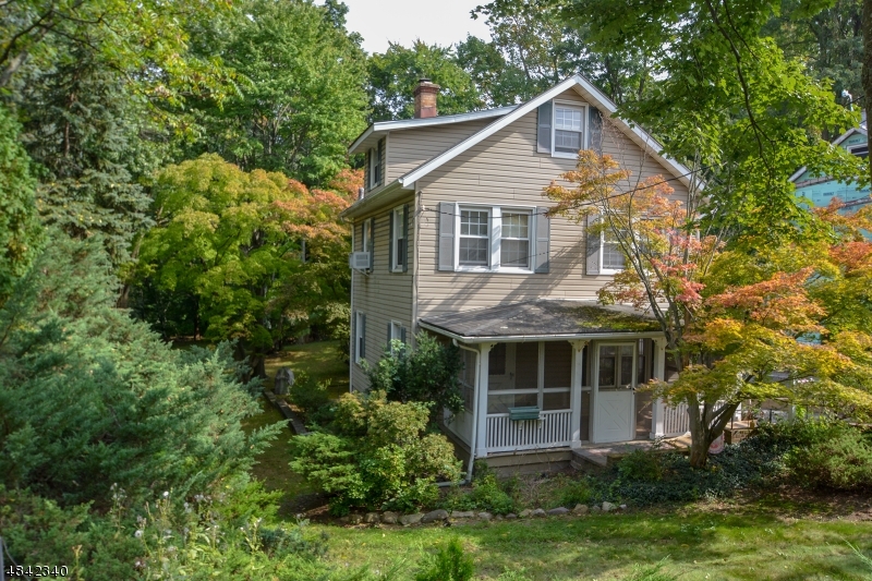 Property Photo:  45 Washington Pl  NJ 07960 