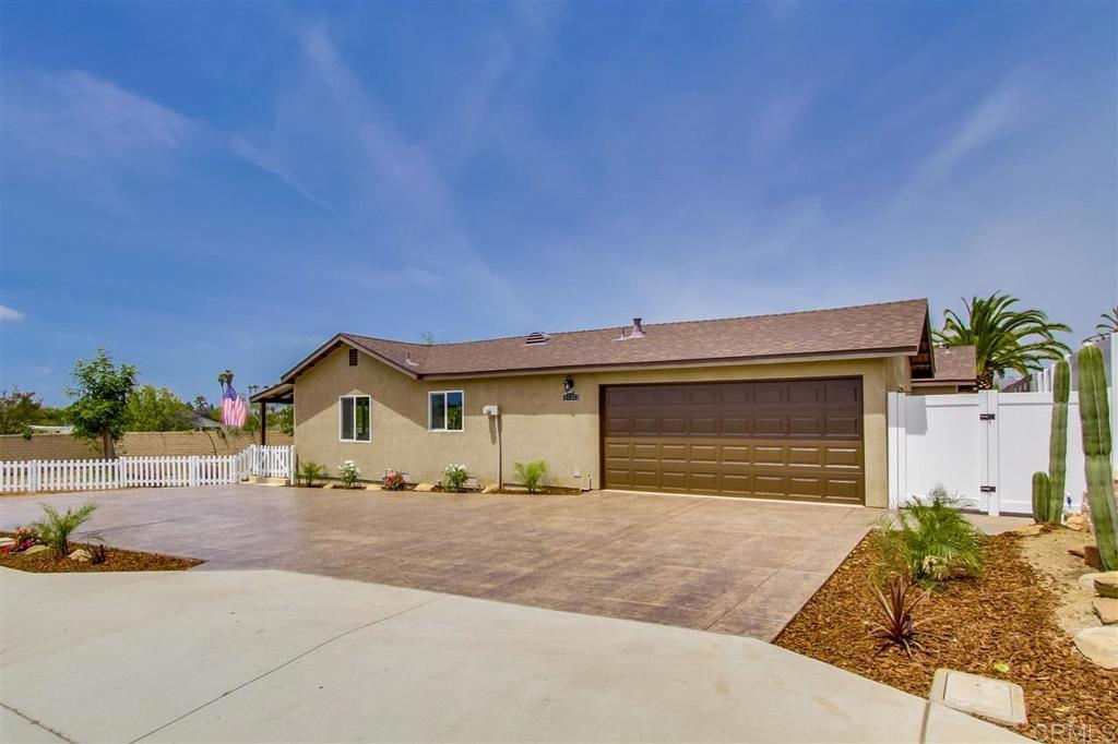 Property Photo: 2124 Oak Hill Drive CA 92027