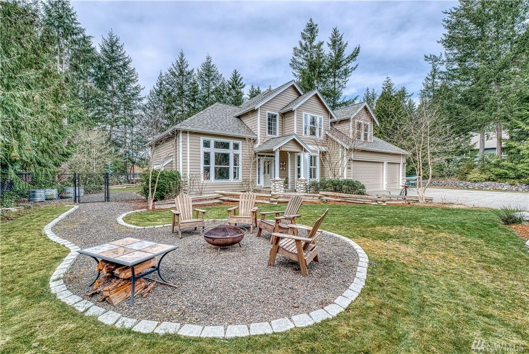 Property Photo:  4104 73rd Ave NW  WA 98335 