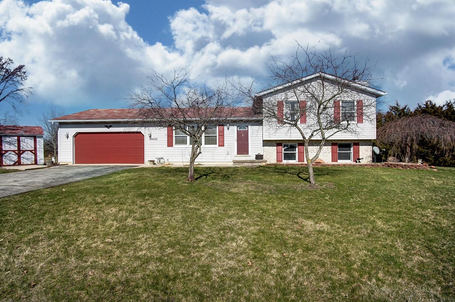 Property Photo:  18400 Poling Road  OH 43040 