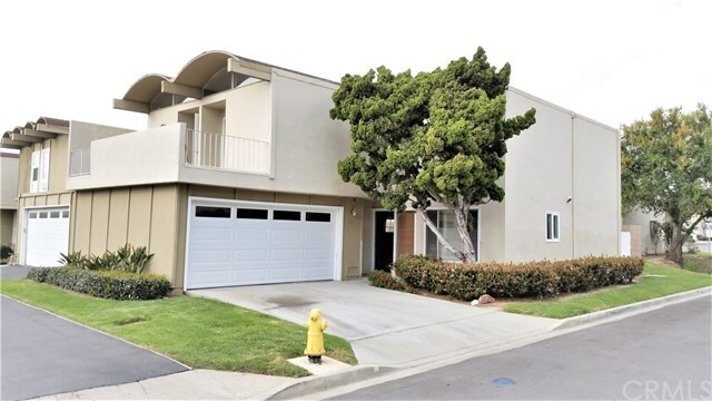 Property Photo:  370 Seville Lane  CA 92627 