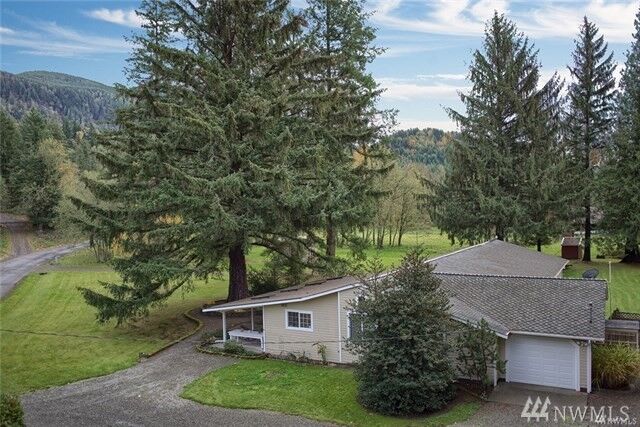 Property Photo:  31805 SE Lake Walker Road  WA 98022 
