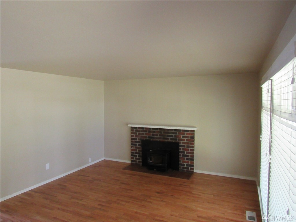 Property Photo: 16534 188th Avenue NE WA 98072