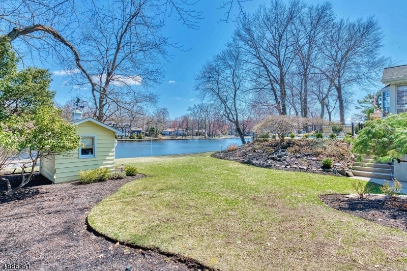 Property Photo: 18 Stratford Ct NJ 07676