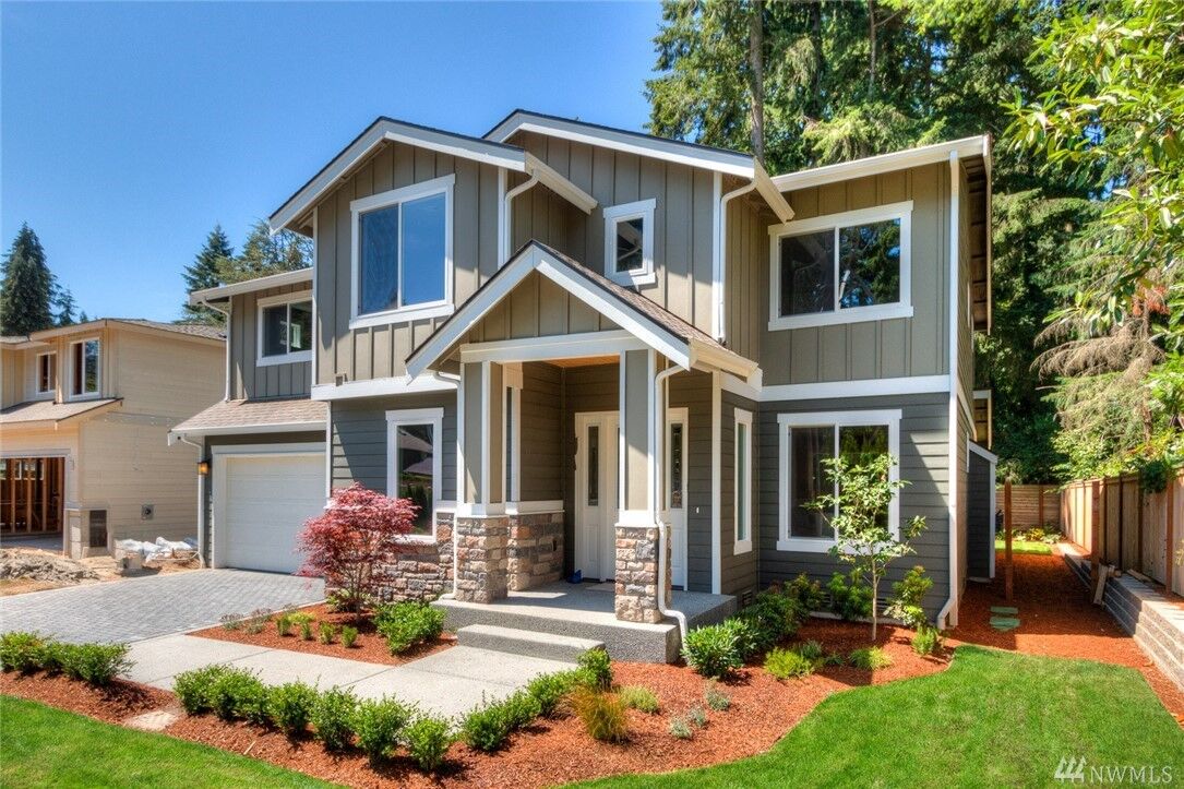 Property Photo:  6505 124th Ave NE  WA 98033 