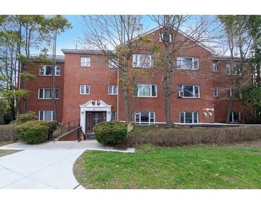 Property Photo:  548 Centre St 5  MA 02458