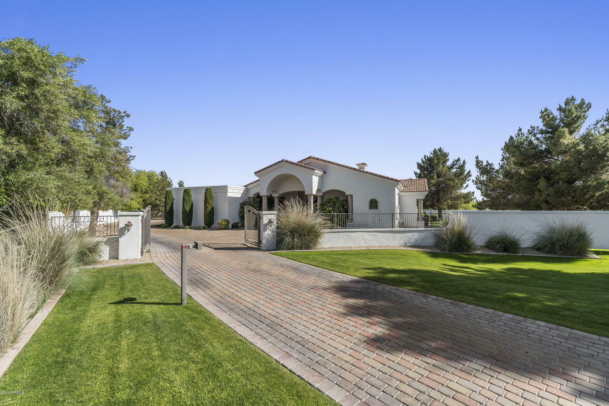 Property Photo:  7139 E Berneil Drive  AZ 85253 