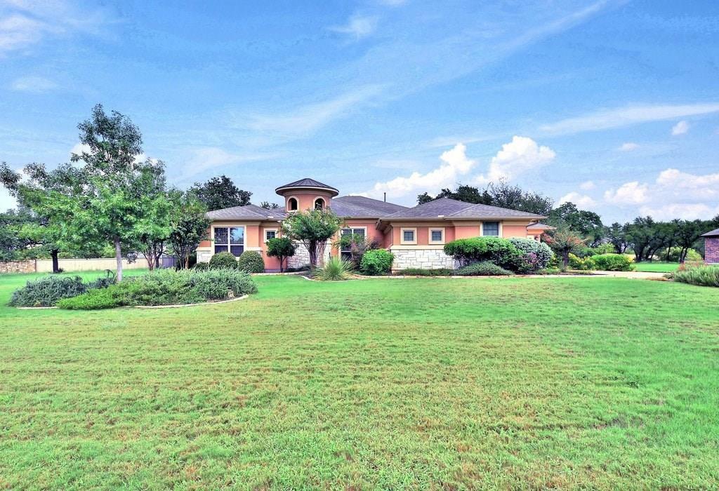 Property Photo: 149 Estrella Crossing TX 78628