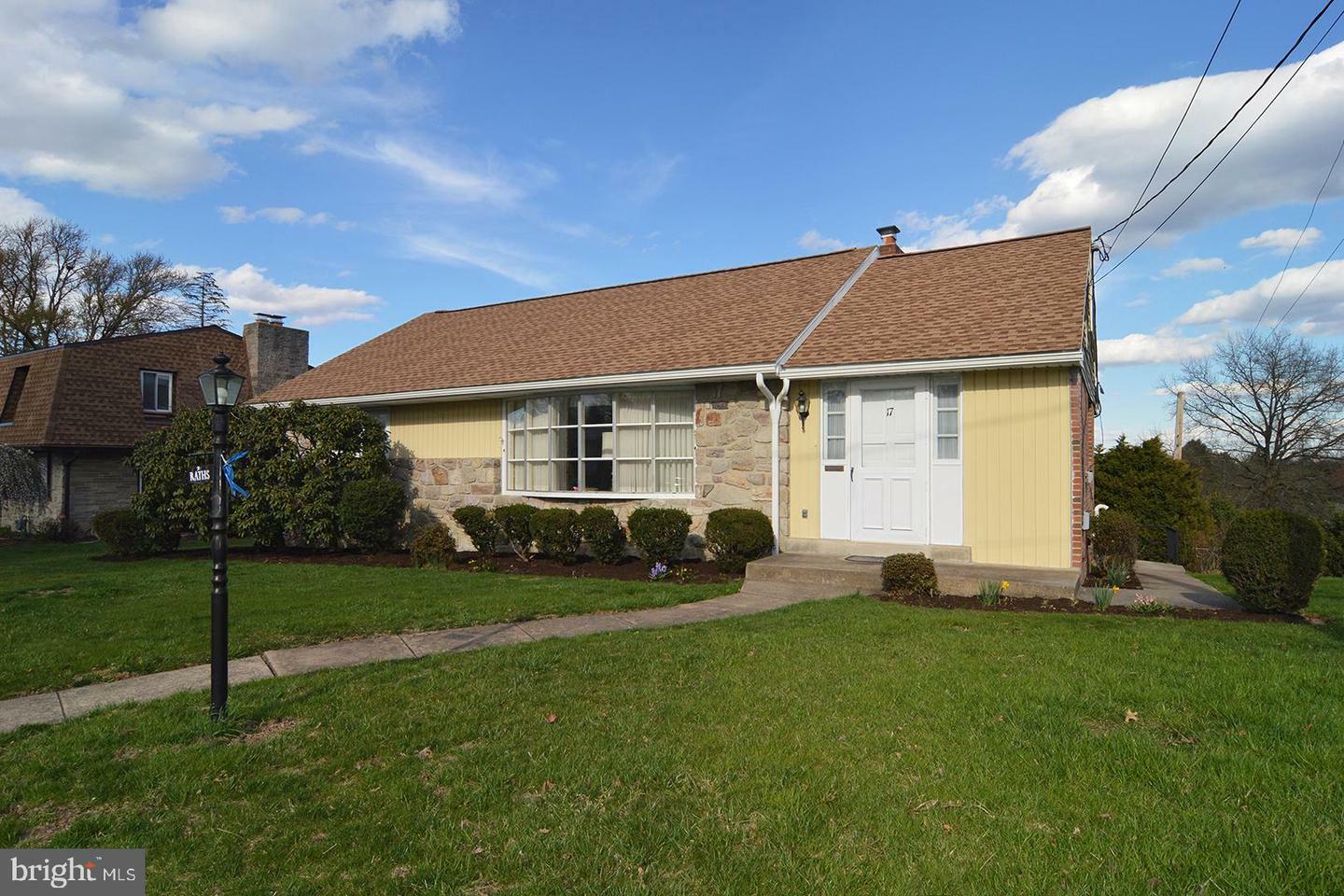 Property Photo: 17 Kings Boulevard PA 19607