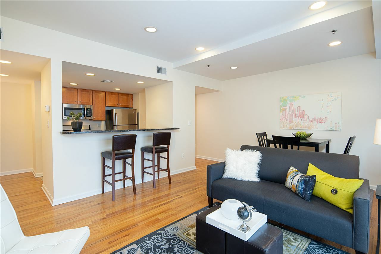 Property Photo:  920 Jefferson St 506  NJ 07030 