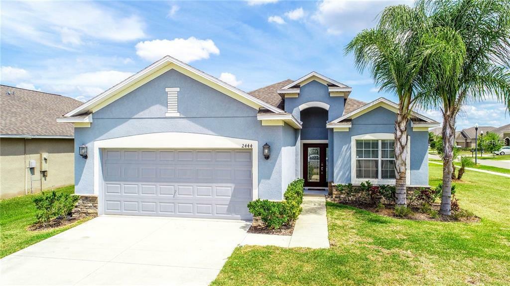 Property Photo:  2444 Dakota Rock Drive  FL 33570 