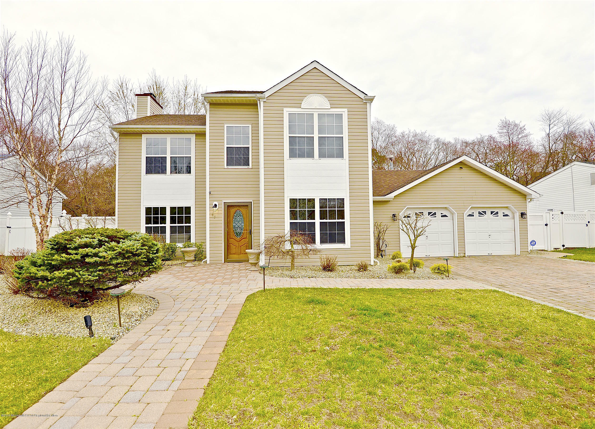 Property Photo:  47 Sherrybrooke Drive  NJ 07731 