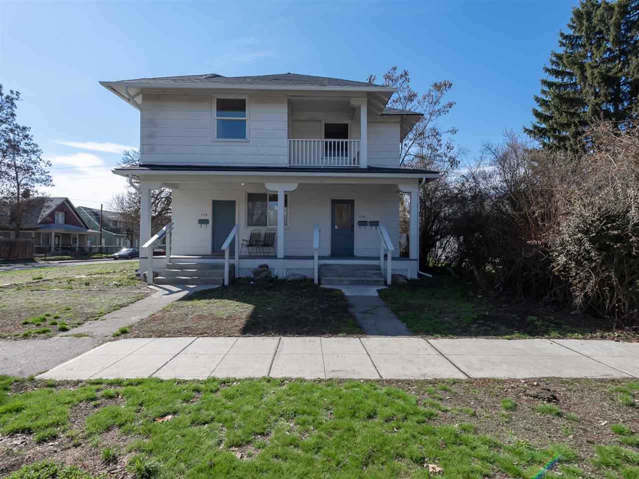 Property Photo: 734 E Ermina Ave 736 E Ermina Ave WA 99207