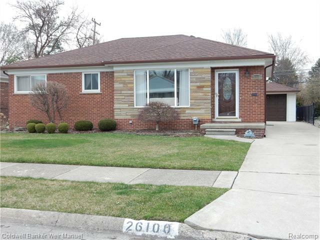 Property Photo:  26100 San Rosa Drive  MI 48081 