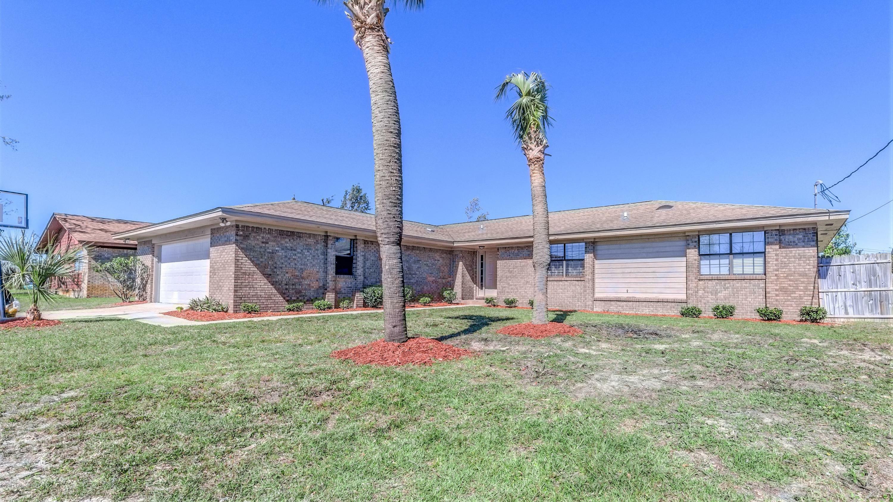 Property Photo: 3203 Wood Valley Road FL 32405