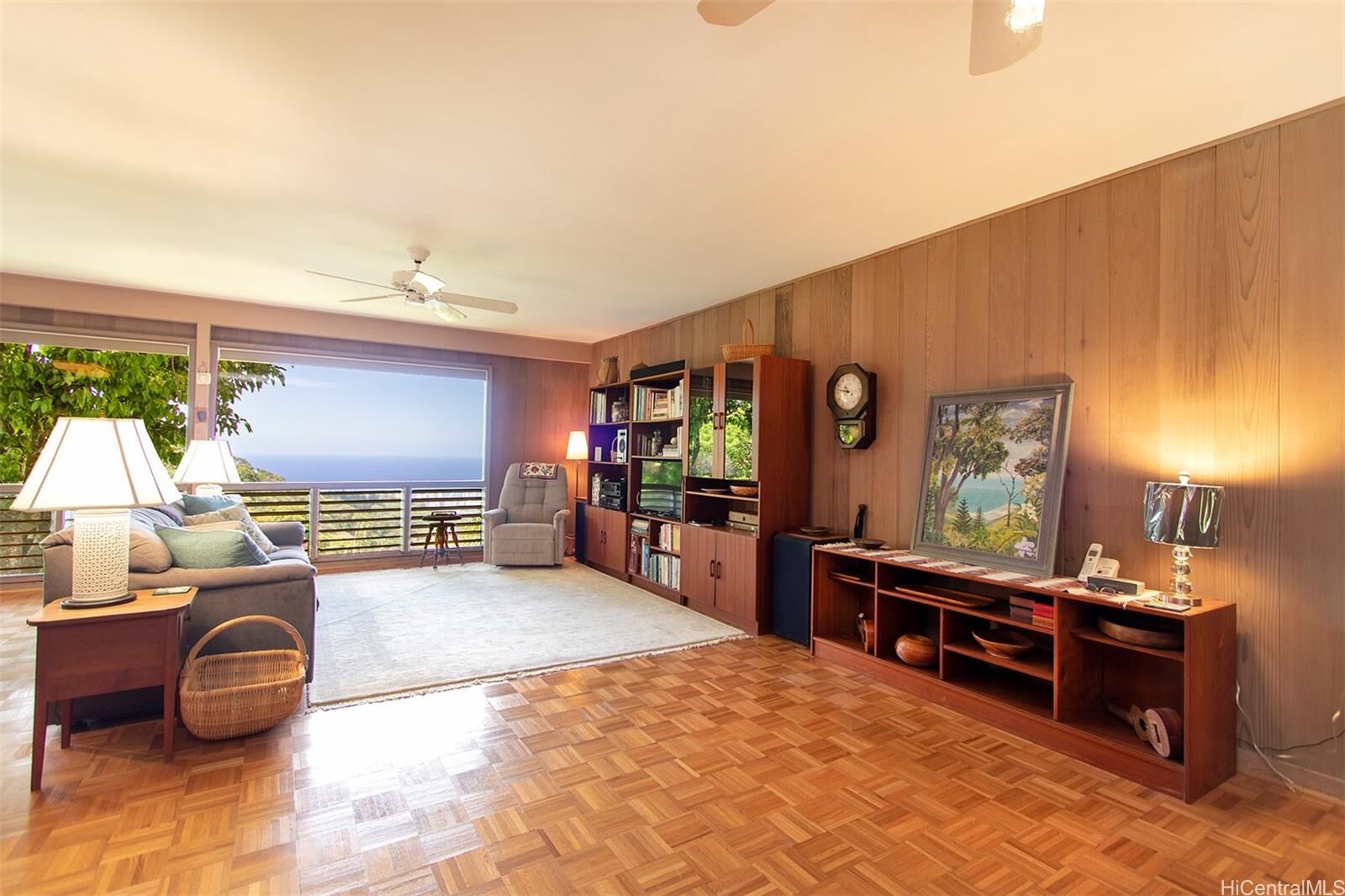 Property Photo: 215 Forest Ridge Way HI 96822