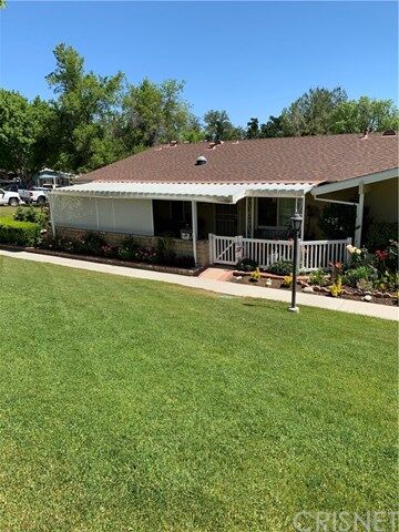 Property Photo:  19142 Avenue Of The Oaks A  CA 91321 