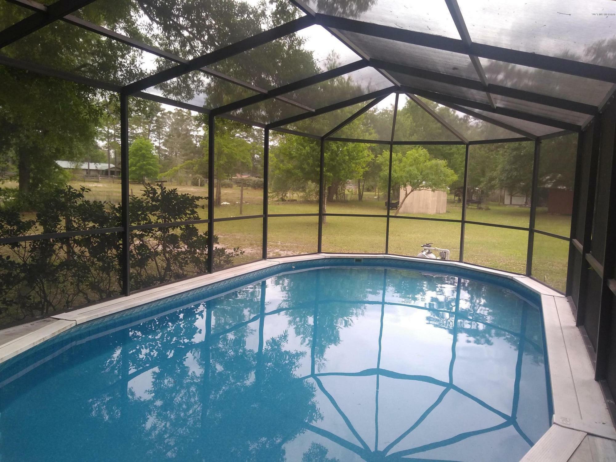 Property Photo: 1848 Openwoods Road FL 32068