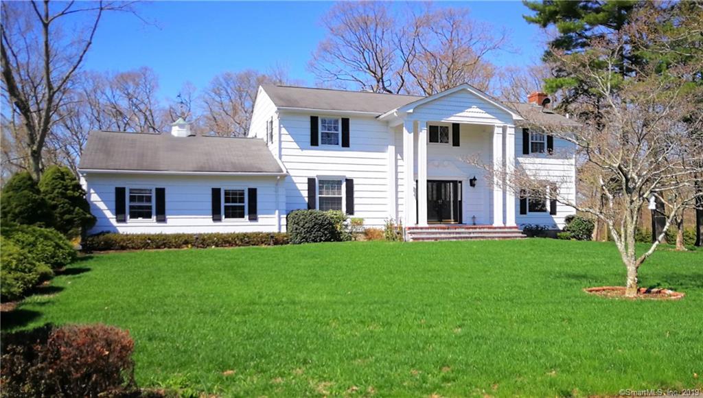 Property Photo: 18 Fawn Circle CT 06611