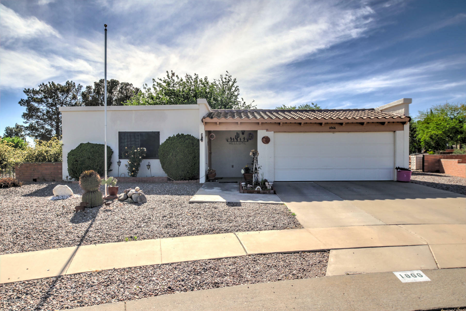 Property Photo:  1866 S Abrego Drive  AZ 85614 