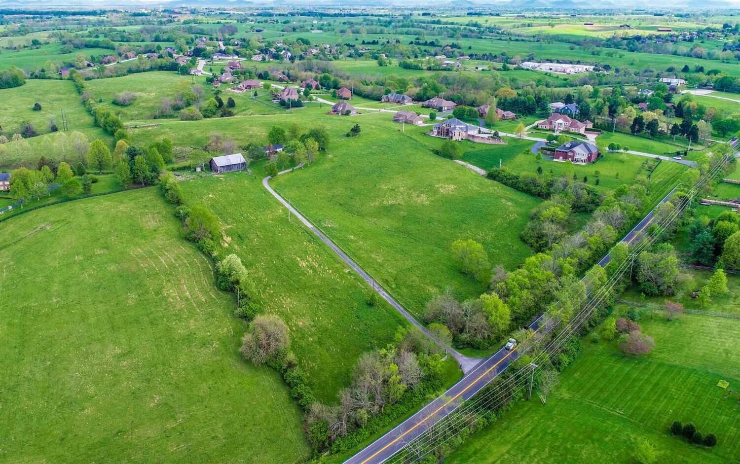 Property Photo: 1585 Lancaster Road KY 40475