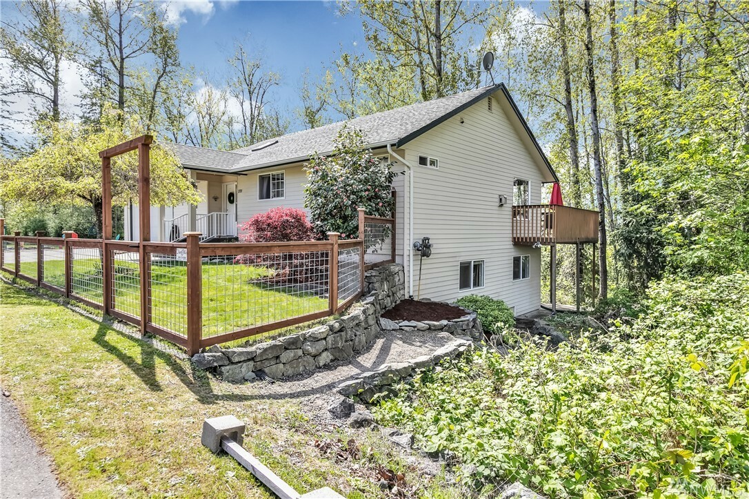 Property Photo:  2731 Niagara  WA 98226 