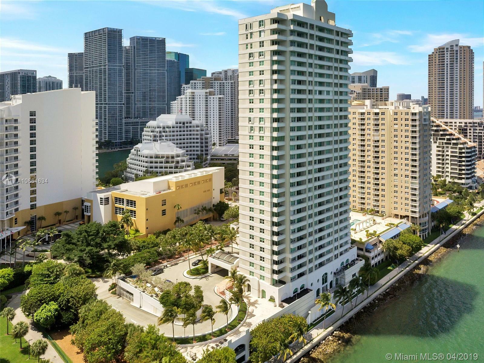 Property Photo: 800 Claughton Island Dr 901 FL 33131