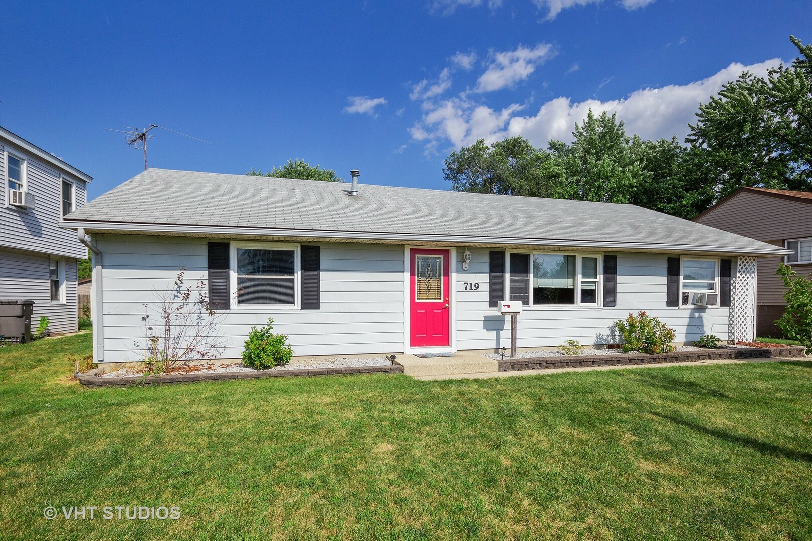 Property Photo:  719 Rogers Road  IL 60446 