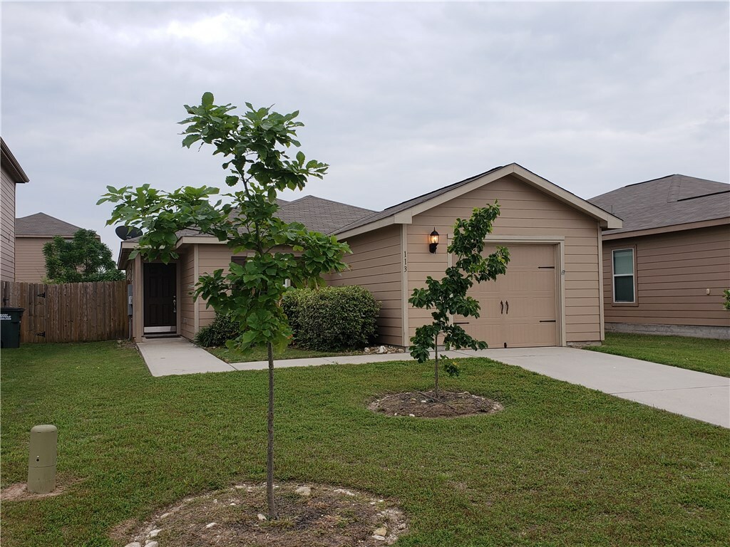 Property Photo: 113 Robertson Lane TX 76537