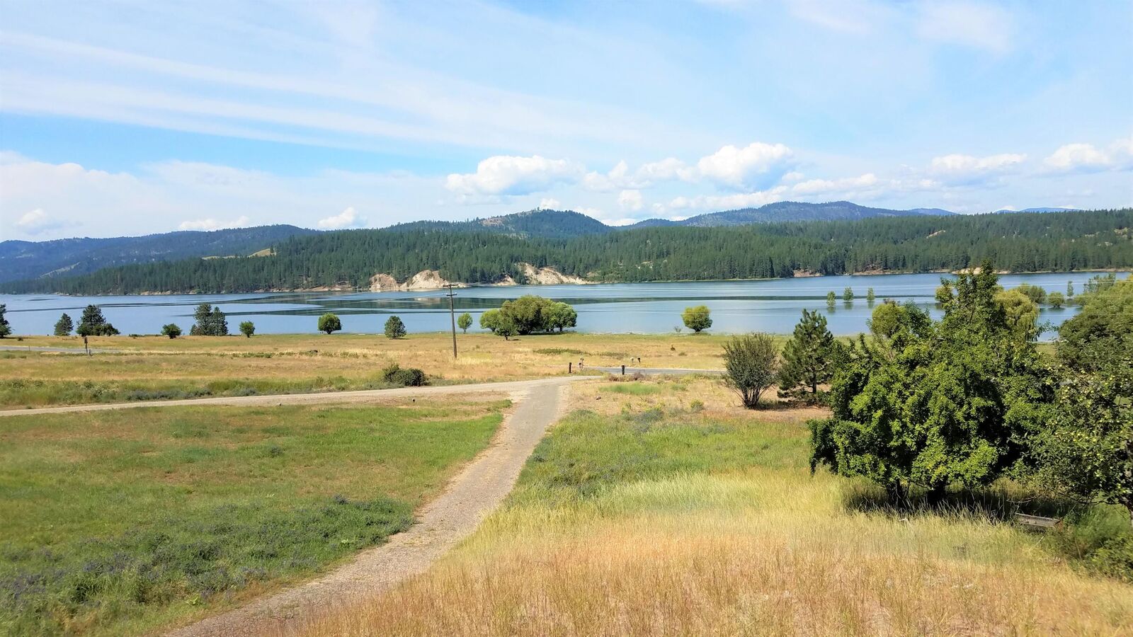 Property Photo:  3752 Hwy 25 S  WA 99131 