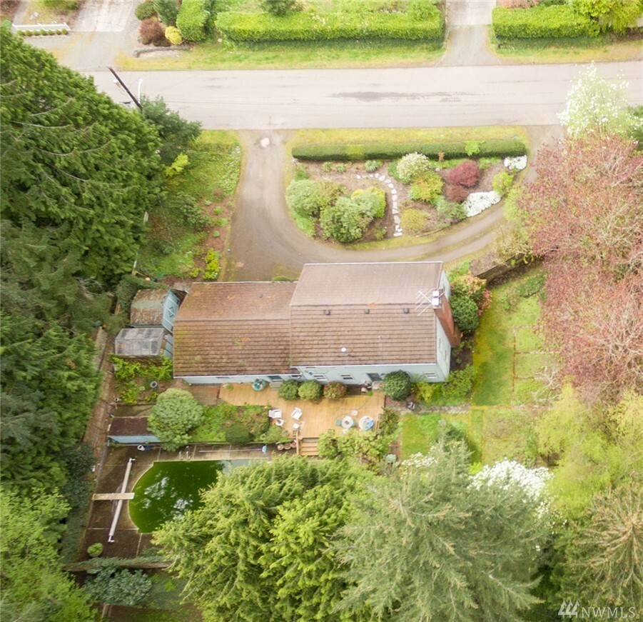 Property Photo:  12930 74th Ave NE  WA 98034 