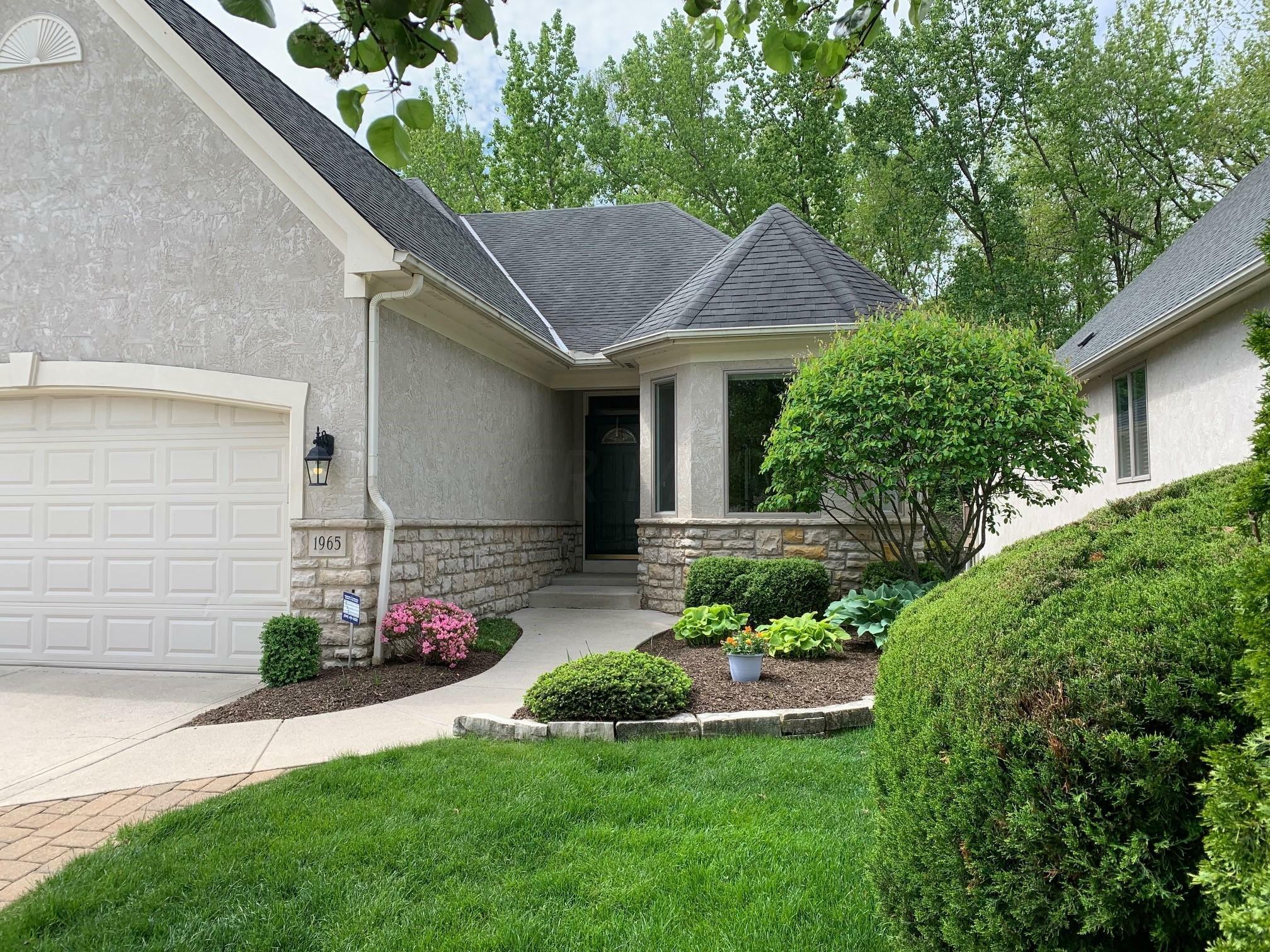 Property Photo: 1965 Marble Cliff Csg Court OH 43204